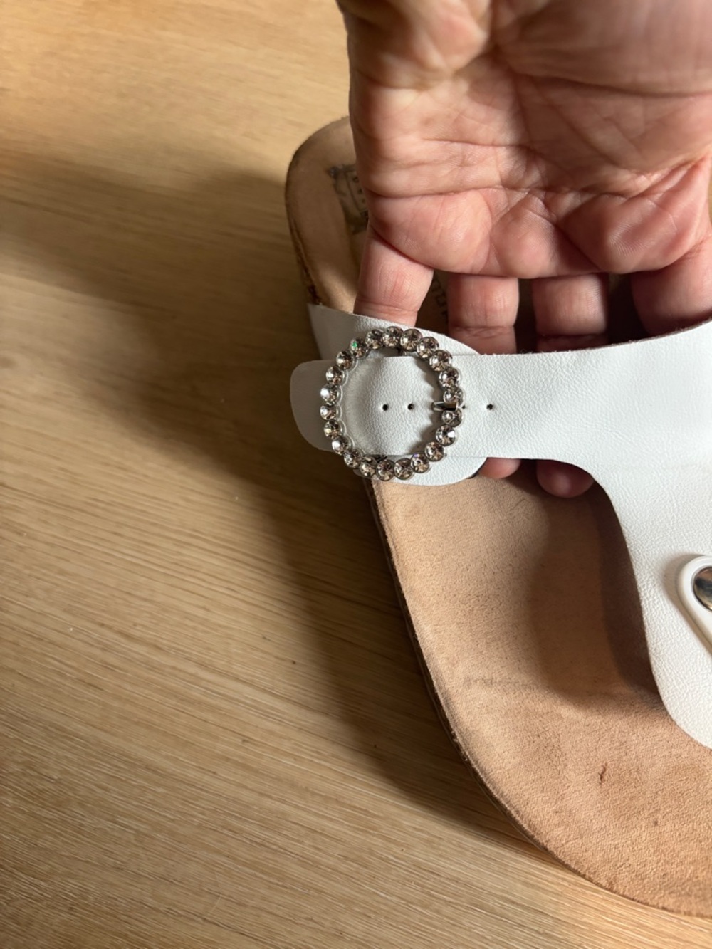 CL by Laundry White T-Strap Sandals with Rhinestone Buckle US 8 - Picture 6 of 9